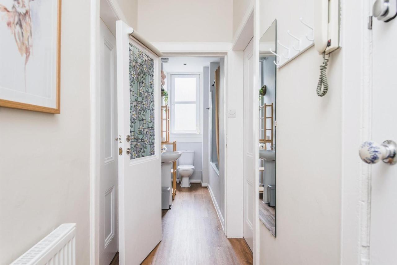 New Sleek 1Bd Edinburgh City Centre Stay Bagian luar foto